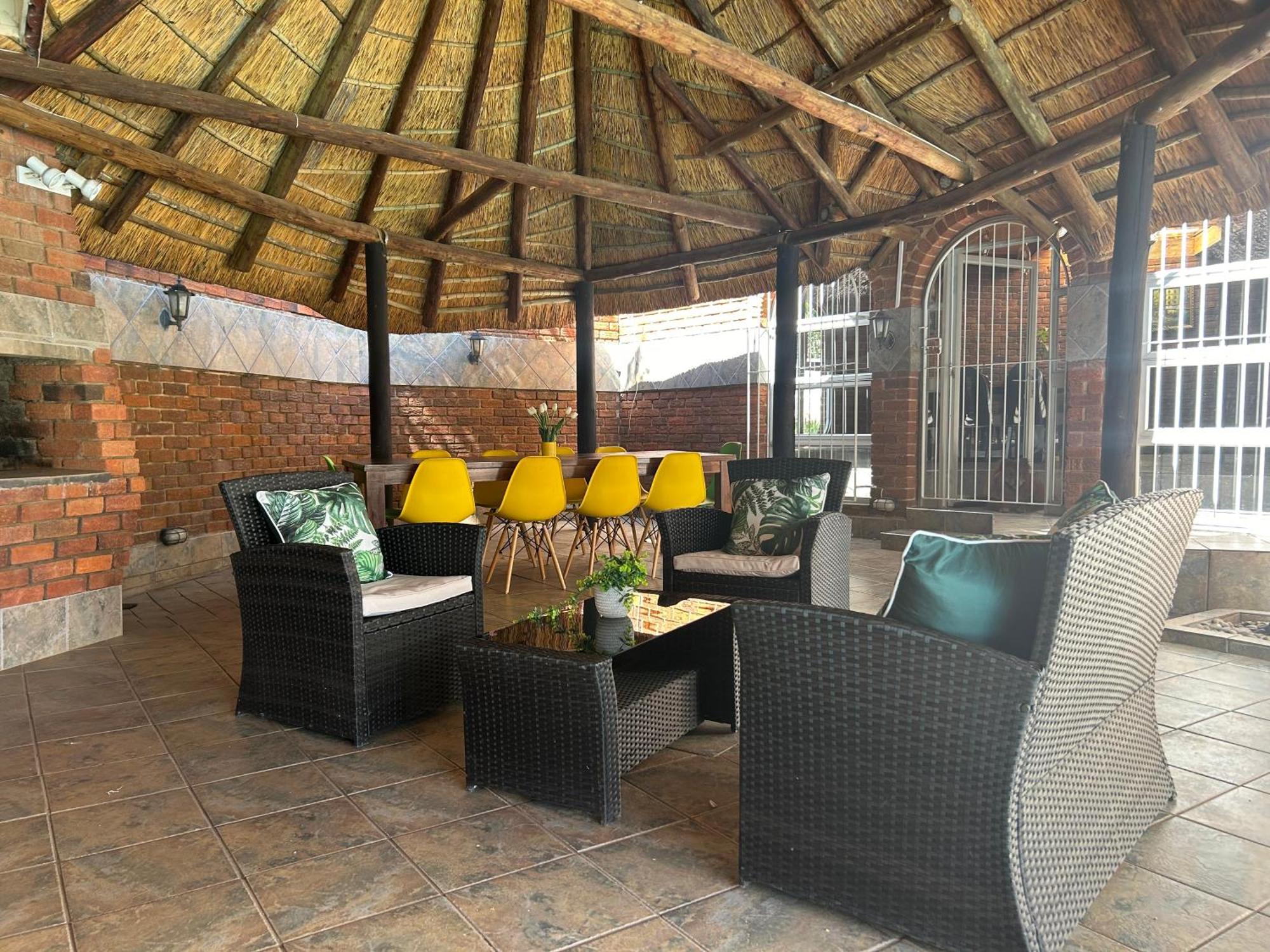 Sibella Guest House Bloemfontein Exterior photo